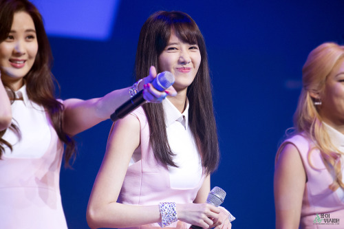 yoonaspics's tweet image. 