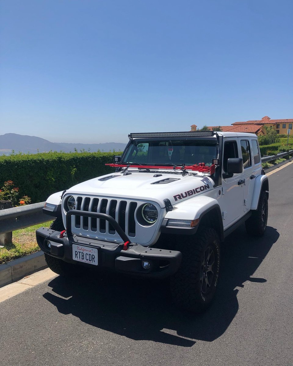 ZROADZOfficial's tweet photo. @cedarjeeper just installed the Front Roof LED Kit, Including 50 Inch LED Straight Double Row Light Bar and (2) 3 Inch LED Pod Lights 🔥 @offroad_customz⁠
⁠
If you are thinking about adding LED lighting to your Jeep, check out this best seller LED kit ➡️ #Z374831-KIT2⁠ https://t.co/cyl6KmOXxv