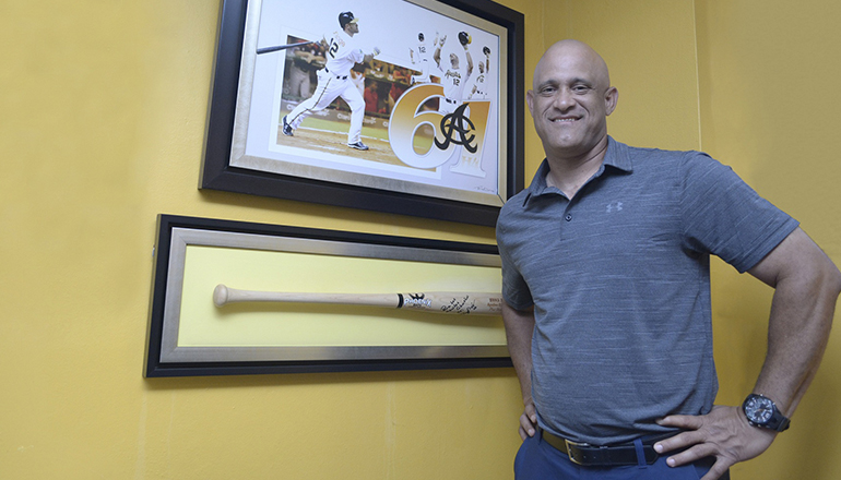 piodeportes's tweet photo. #LIDOM | El Pabellón de la Fama del Deporte Dominicano anunció este lunes la escogencia como inmortal del toletero Mendy López, uno de los bateadores de más poder de los que han desfilado por el del béisbol invernal de la República Dominicana.
#P0H https://t.co/2nla7dTVNq