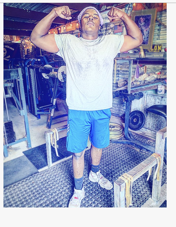 marquezsackster's tweet photo. I refuse to let up now, I got people depending on me😤💯 https://t.co/nxRyAZUc9p