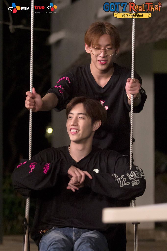 Kipkay13's tweet photo. หยุดยาว4วัน...งั้นหยุดที่น้องแล้วกันพี่จะได้มีกันต์ตลอดไป...ง้อววว😌😌
@GOT7Official 🐰🐍...
#MarkBa 🐰🐍...
#GOT7 🐰🐍... https://t.co/QGgeOSSr9v
