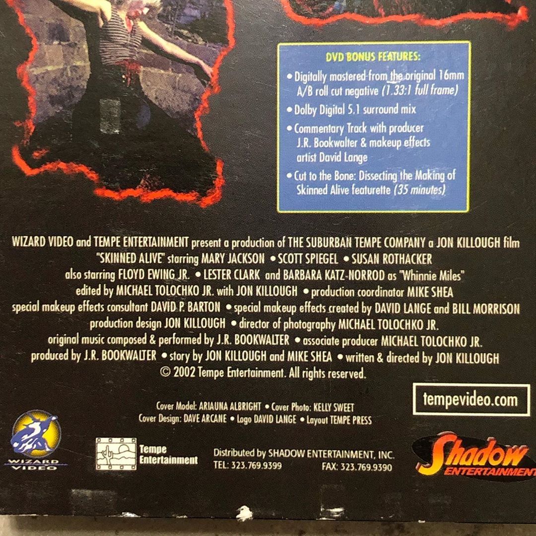 TempeVideo's tweet photo. Reposting @aplaceformystuff20:
...
"Skinned Alive 2002 VHS with dvd extras.
#skinnedalive #wizardvideo #tempentertainment #tempevideo #shadowentertainment #jrbookwalter #horrorvhs #vhshorror #rarevhs #vhscollector #vhscollection #vhstildeath #bmoviehorror #rarehorrorvhs" https://t.co/r6QFLvozEG