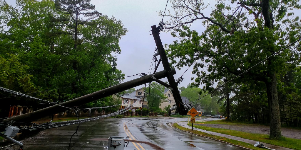 ThePodRunner's tweet photo. Hurricane and Wildfire season in the U.S. can severely impact day to day business operations.  Here is a great article by @jcreekbaum, CTO of @ExpeditionComm1 on the importance of a business continuity planning. https://t.co/k6jBA0m5tB https://t.co/CgbCaQbL7I