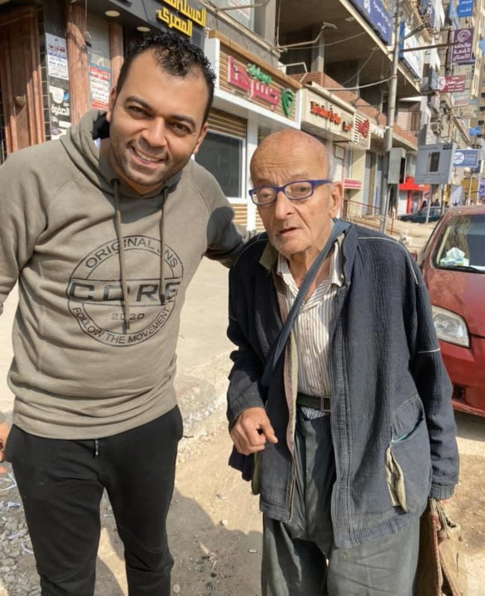 تُوفي  إلي رحمة الله تعالي طبيب الغلابة