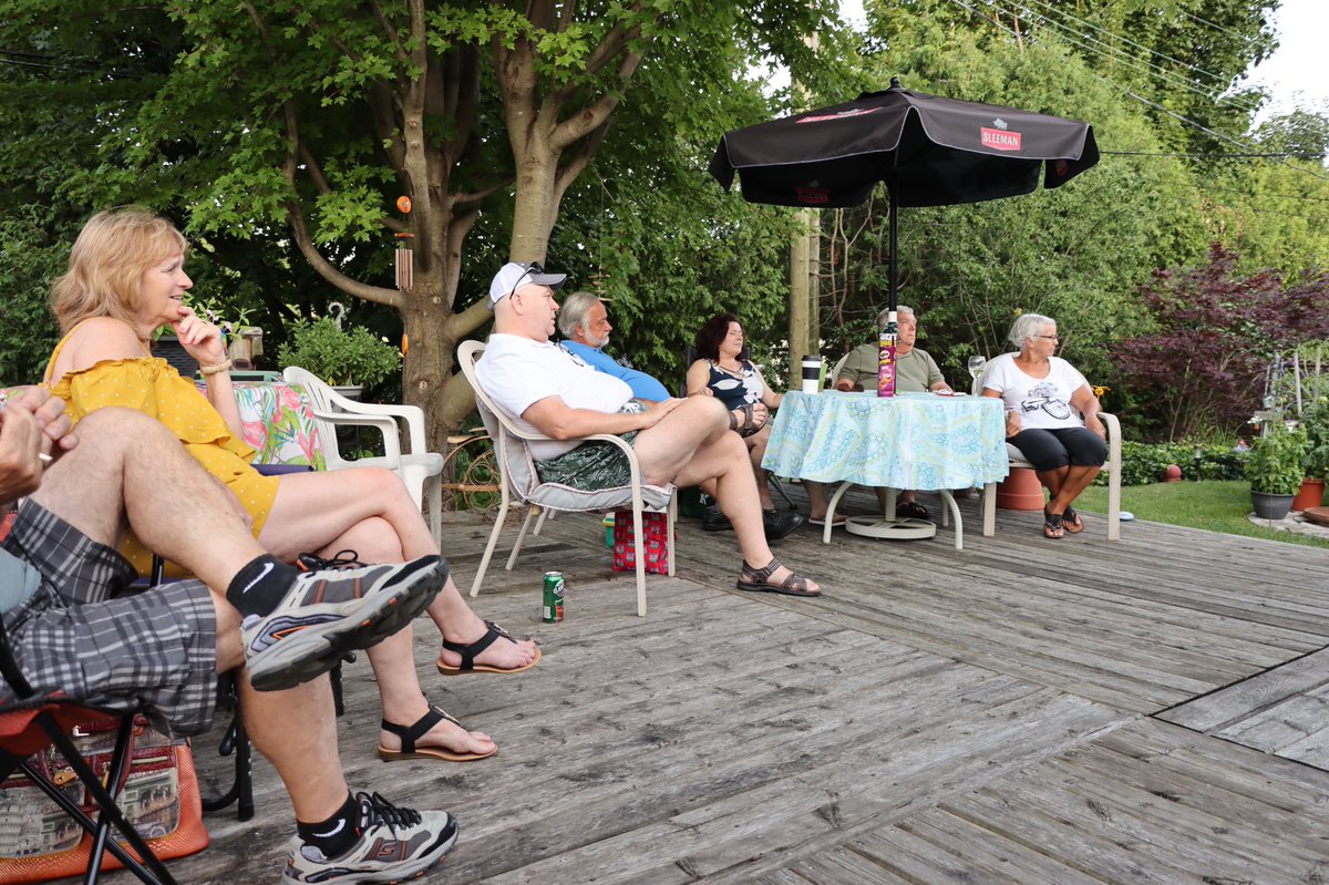 EventPhotoMan's tweet photo. The third in a summer series, Back to the Garden in Glen Cairn #ldnont with a talented singer @petedenomme from @LondonMusicClub #music #backyardevents @LDNMusicOffice @LdnEnt see more at https://t.co/RFKcUnM4mP #hireamusician @DreamArtsLndn @tourism_london @London_Events #guitar https://t.co/xewVjihVQD