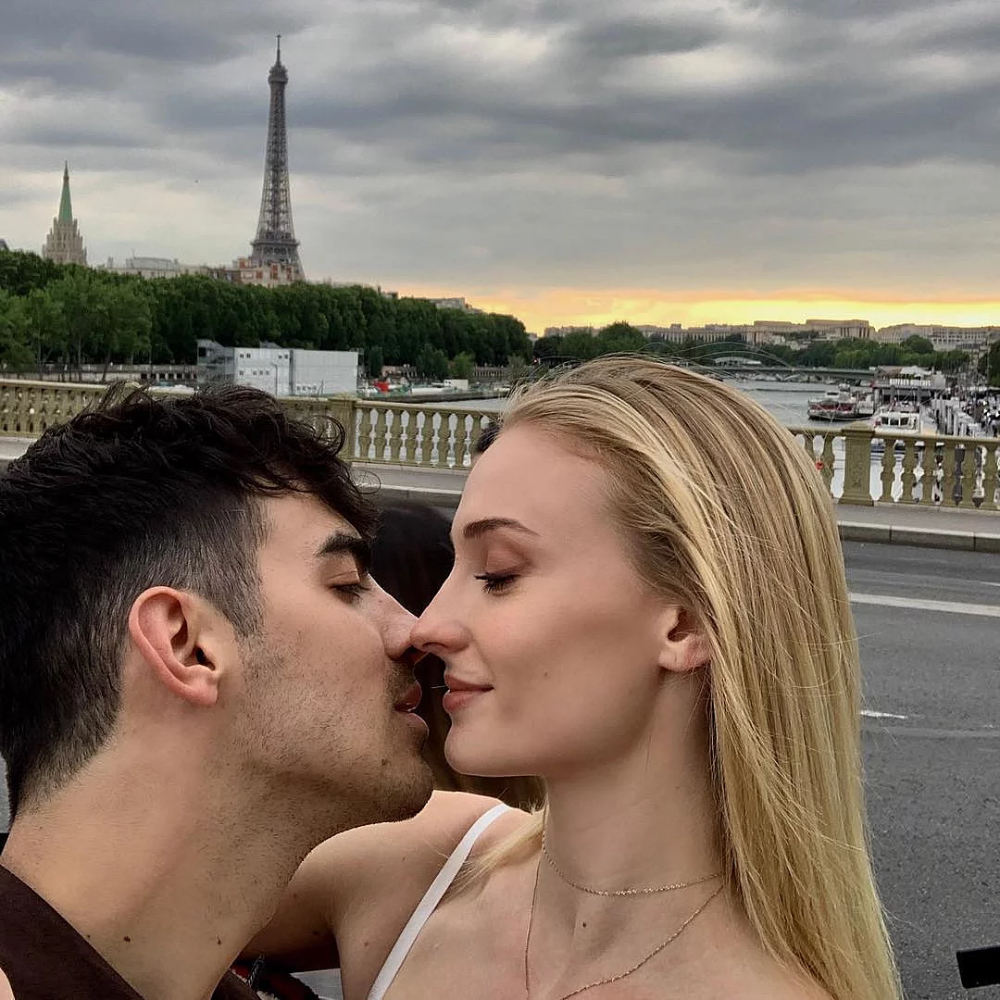 shoppriceless's tweet photo. NEWS ALERT 🗞️ our fave couple @joejonas &amp; #sofieturner are officially parents! welcome, baby Jonas. 🍼 https://t.co/Y2HVu6KMiy