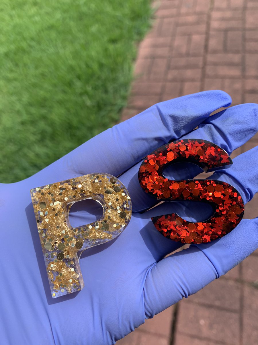 calanis98's tweet photo. i love what i do 🥰💗 #initialkeychains #SmallBusiness https://t.co/9jDUO6sugx