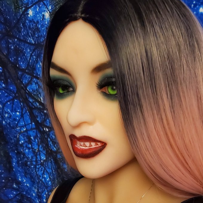 Meet The Naughty Elf Sexdoll https://t.co/3vrKQZjGgU https://t.co/QmXlewwa4a