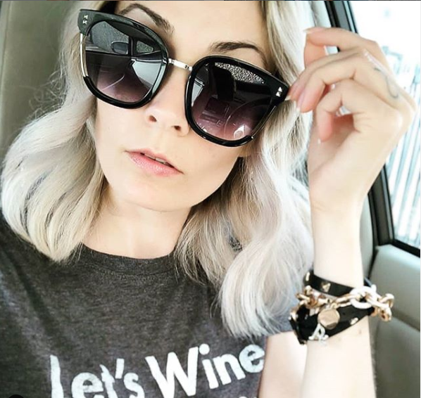 sojosvision's tweet photo. Selfie time 💋
📷: @aracelisbeautyfashion
🕶: #SOJOSallnighter https://t.co/8DA4VE1cT2