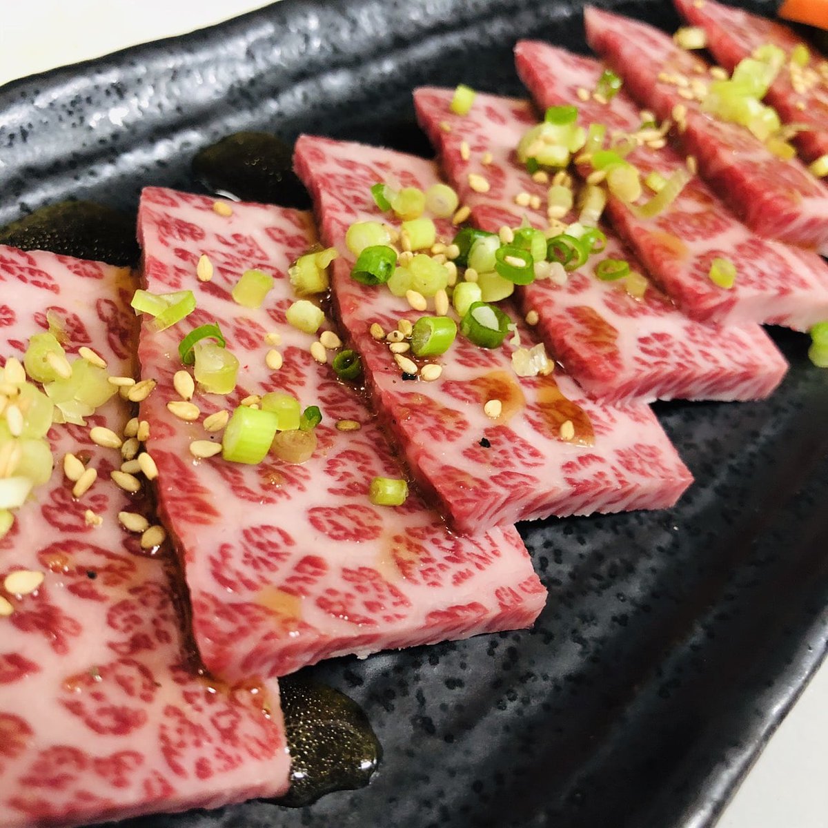 南大門 明日は水曜日ですがお肉の日なので営業しちゃう南大門ですぅ お知らせ 水曜定休日の当店ですが 今までお肉の日が水曜日の場合には営業しました 今後は水曜日のお肉の日はお休みさせて頂くこととなります 申し訳ございません 南大門 館林