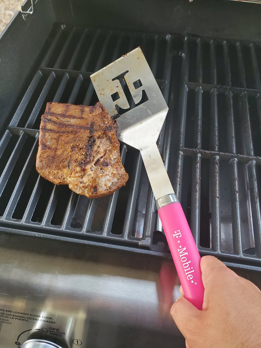 AlexanderAlum's tweet photo. Thanks @JonFreier for the awesome T-Mobile BBQ set from your "name your favorite BBQ spot" tweet! Nothing beats a good steak 🥩 after a productive day serving amazing #magenta team members!!! #Mambas #IESouth 🐍 https://t.co/9HYa0HSpck https://t.co/t4ocdfdrED