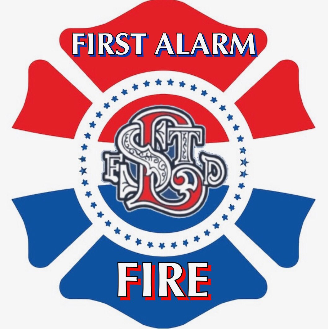 STLFireDept's tweet photo. 1000blk of Margaret Bush Wilson  - Occupied two story frame apartment building; smoke showing from the roof. Two lines deployed. Primary search underway. #STLCity https://t.co/k4EE5NTIO6