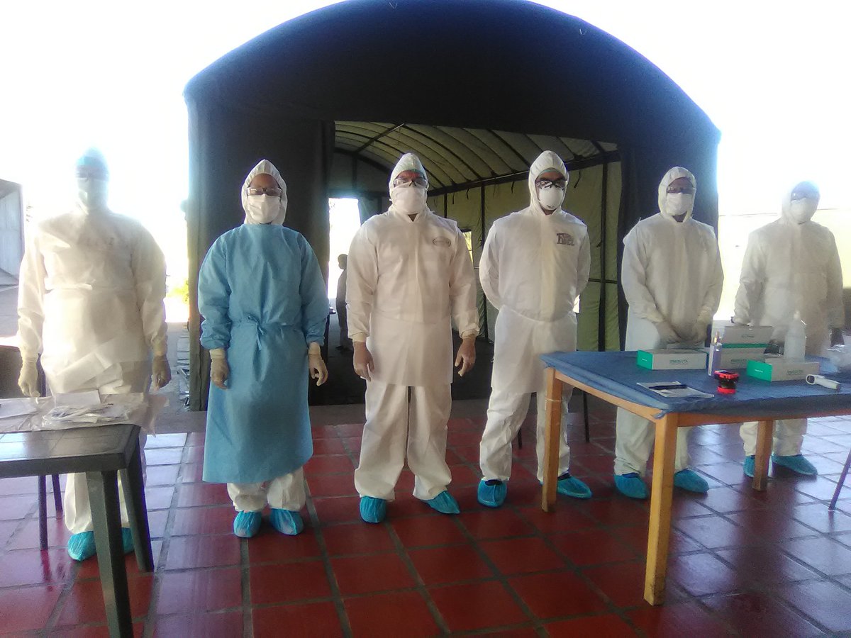 FFuigueredo's tweet photo. A un mes de haber llegado la brigada Ernesto Che Guevara q se encuentra en Santa Elena de Uairen han realizado un total de 4540 consultas médicas , hemos recibido 581 connacionales y se han atendido 10 pacientes graves en terapia intensiva .
@Cubacooperabol2 
@AdanVillavicen5 https://t.co/FXXqEagzEE