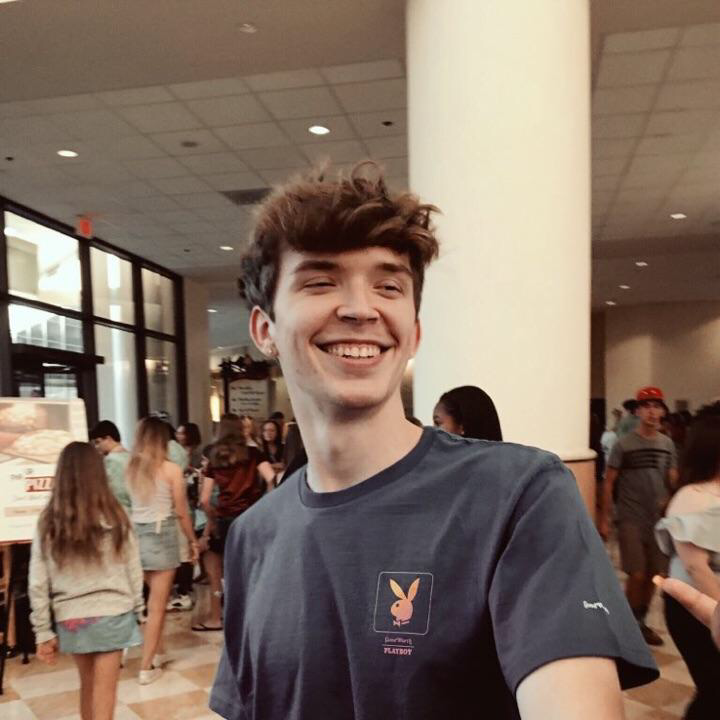 retainersteve's tweet photo. 🕺My show was turnt- #followme  #LiveMe is straight #fire🔥- join now Nick Fleetwood  https://t.co/VTbTiSxSfz https://t.co/H9TnbVAvqQ