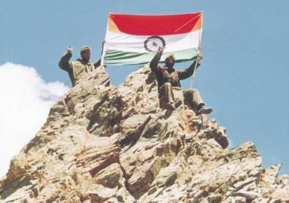 11/11Bodies battered and minds shattered;They carried on because Victory mattered .. #KargilVijayDiwas:Fin: