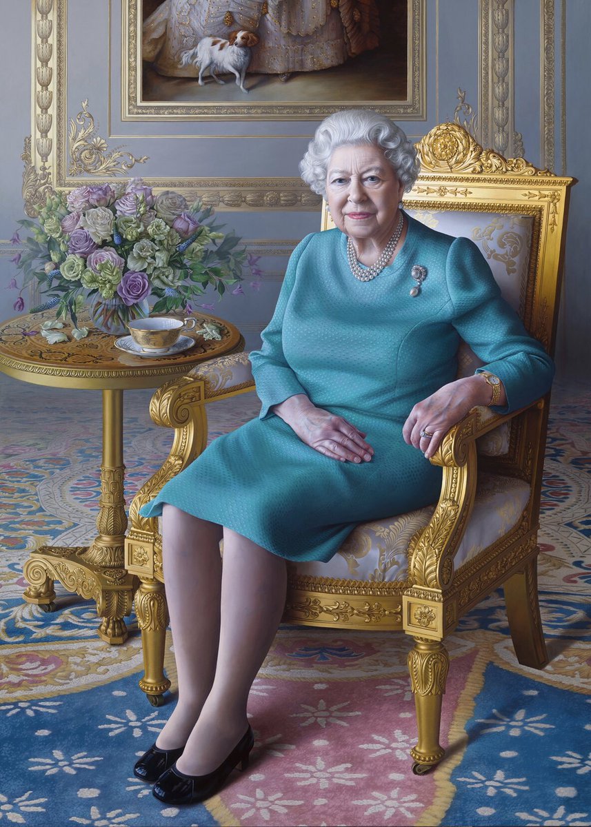 EscofetMiriam's tweet photo. I am so delighted to finally be able to share images of my portrait of The Queen.
Commissioned by the @foreignoffice to hang in their newly refurbished reception room.
Unveiled on Friday with @SMcDonaldFCO and with The Queen attending virtually.
See more at @RoyalFamily https://t.co/cj44wJDp3D