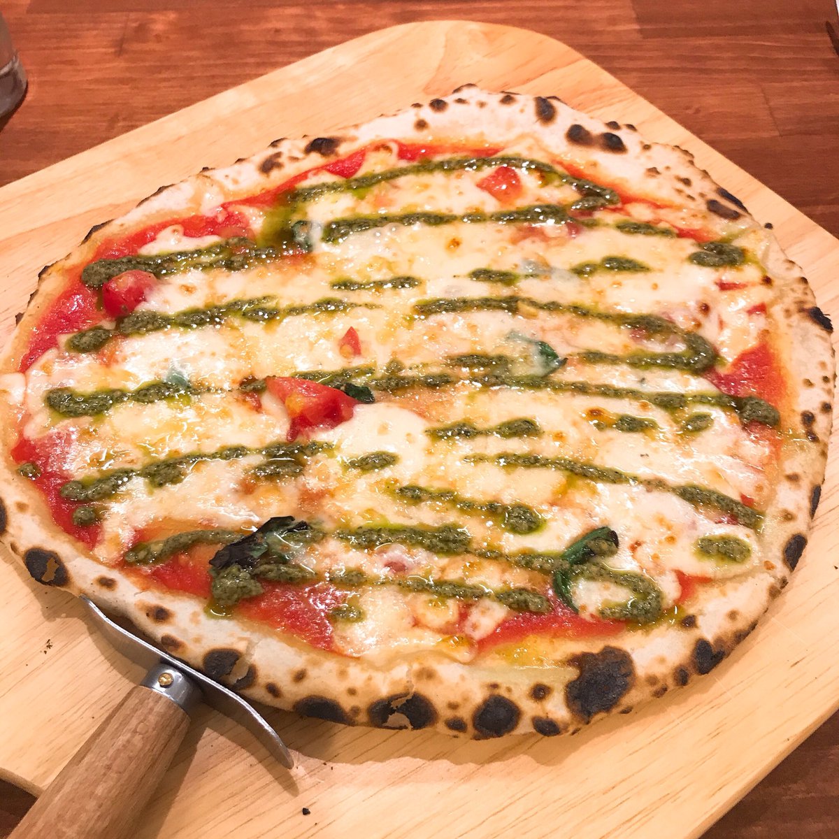 なんばパークス キーノ和歌山 Twitterren めっちゃ美味しいピザ と キーノ和歌山2階 セントラルパーク にて釜焼きピザを頂く