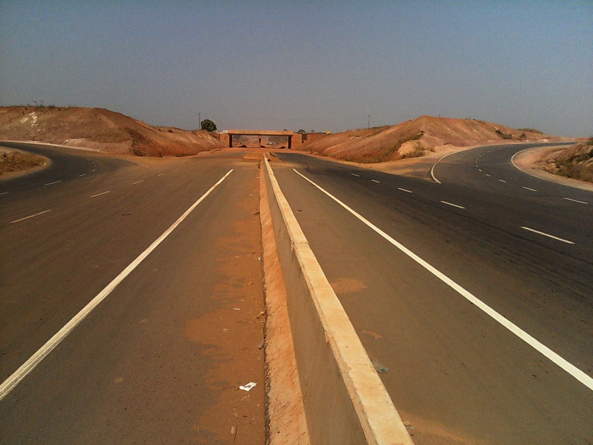 (3) CONSTRUCTION OF KADUNA EASTERN BY-PASSContractor: Eksiogulari Nigeria LtdContract Sum: N38.19bnCurrent Completion Level: 39.40%2020 SUKUK Payment: N4.0bnCH16+000 - CH37+000 (Road Works up to A/C Binder Course), Bridgeworks at Chikaji CH35Kms Covered (2020): 21.0km