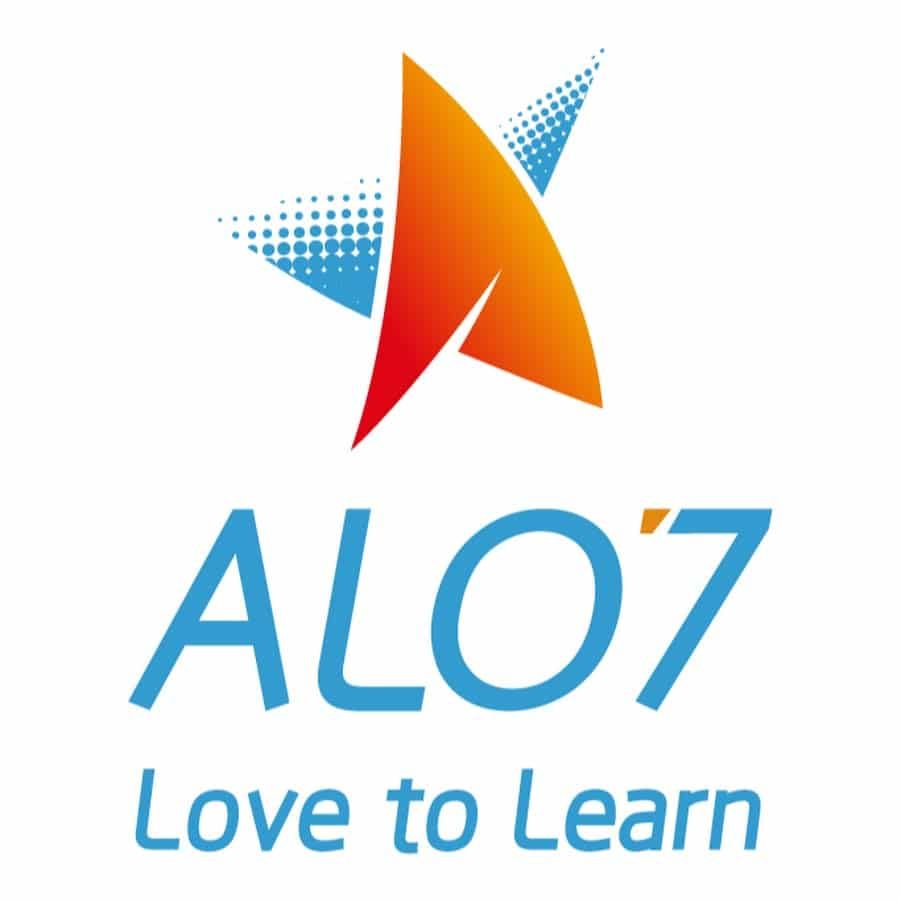 JobsOET's tweet photo. ALO7 is looking for online public school teachers starting in August/September 2020. Online classes to K12 schools across China. Classes 8am-5pm (Beijing  time). Average Class size. 25-40 students. 25 or 40 minutes in duration. $19.5-$22 USD per hour. https://t.co/r6EW5qRQTD https://t.co/Tj3Mxkvz9J