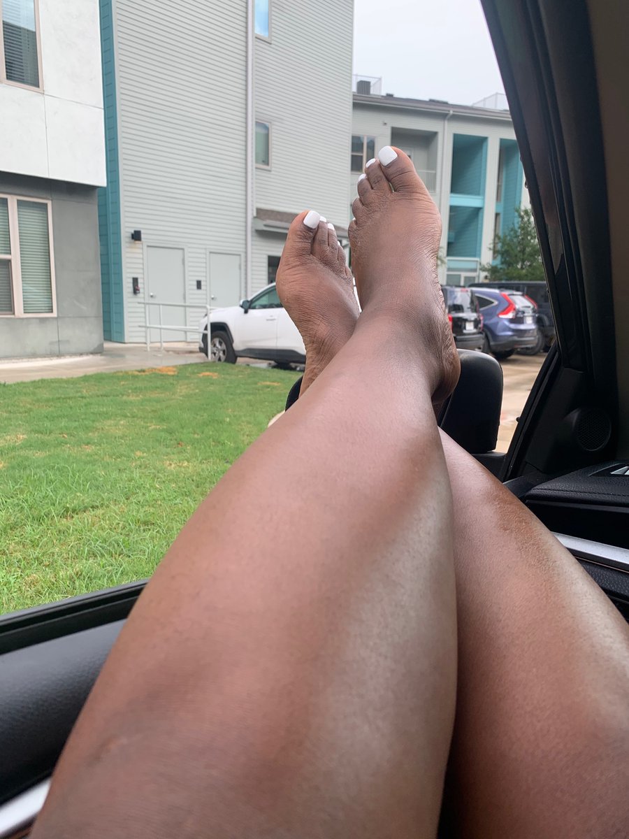 LadykimchiiFeet's tweet photo. Doing sessions #atx #austin #tex #footmodeling #footfetish #footfetishnation #footfetishforlife #footfetishism #footfetishcommunity #prettyfeet #prettysoles #prettytoes #prettywrinkledsoles #wrinkledsoles #widetoespread #toespread #solesupclose #soles #soleswrinkled https://t.co/RJaT638OGP