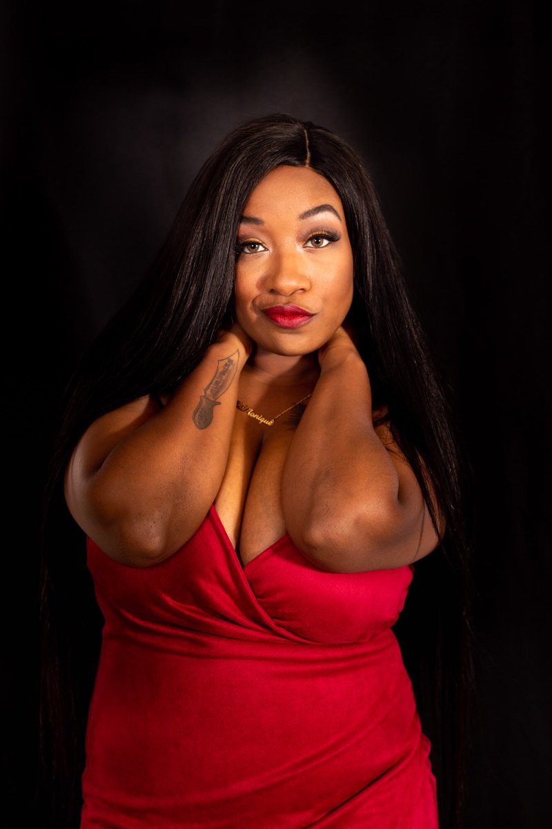 beyondtheeyei's tweet photo. DgxBy DaMonique hair photoshoot is the exact energy I been needing!!! 

❤️❤️❤️IN LOVE!!!❤️❤️❤️ 

She said she doesn’t like pictures....what y’all think? 🤗😂 

#beyondtheeyeimpressions #photography #hairphotoshoot #business https://t.co/6Qk9QrozSK