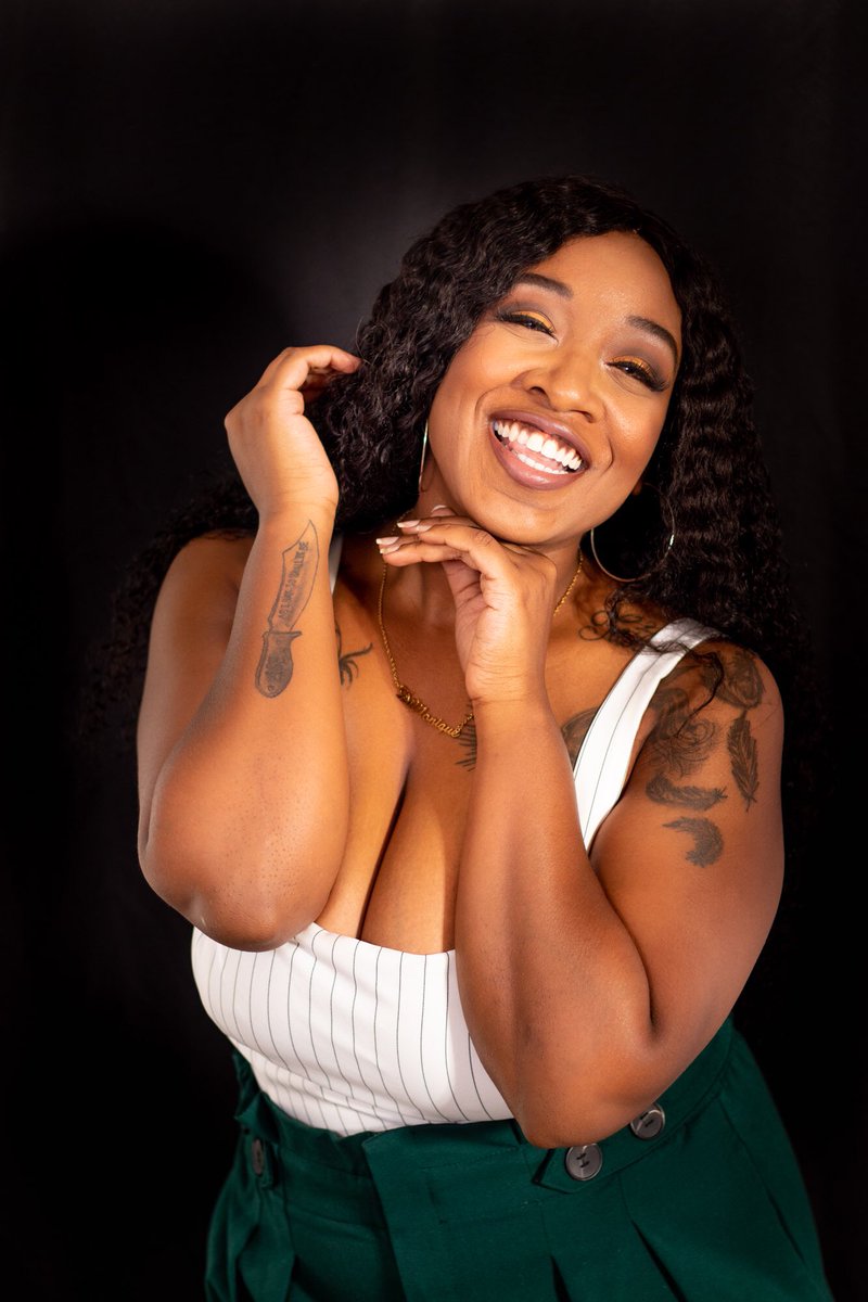 beyondtheeyei's tweet photo. DgxBy DaMonique hair photoshoot is the exact energy I been needing!!! 

❤️❤️❤️IN LOVE!!!❤️❤️❤️ 

She said she doesn’t like pictures....what y’all think? 🤗😂 

#beyondtheeyeimpressions #photography #hairphotoshoot #business https://t.co/6Qk9QrozSK