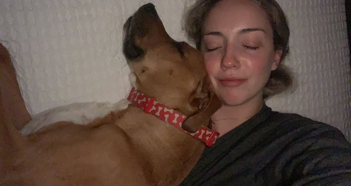 June_Crespin10's tweet photo. My heart is so broken. Thank you for being the best cuddler. Rest easy handsome boy. https://t.co/QJI9JHOex3