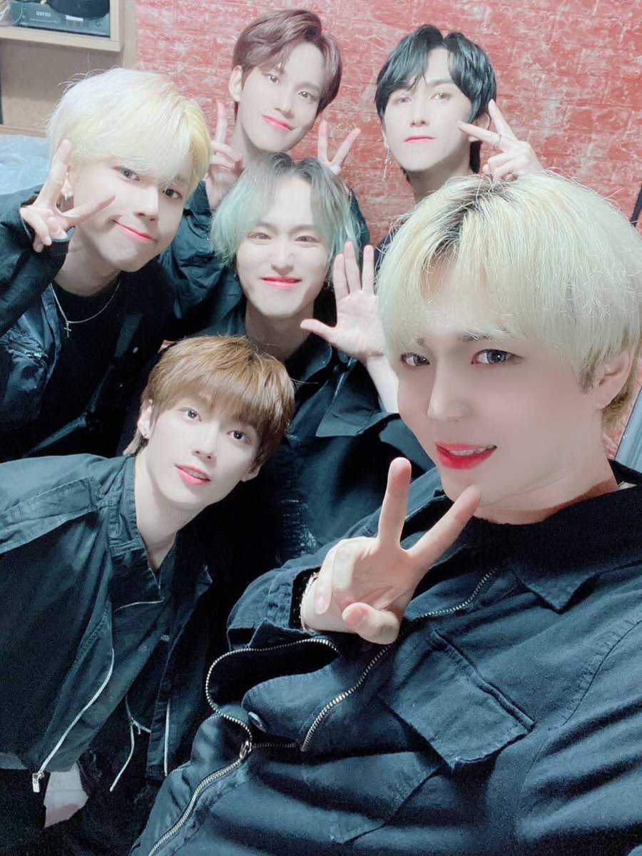 target7japan's tweet photo. #TARGET

昨日もたくさんの応援ありがとうございました❤️#WONNIE のおかげで楽しかったです❣️
かっこいい姿をお見せできるよう頑張ります😄
20時から #オンラインライブ 公演、一緒に楽しみましょうね🥰

\20時まで販売中✨/
🎫▶︎https://t.co/qefrCSIPos

#타겟 #GI #ZETH #HYUN #ROI #BOUN #WOOJIN https://t.co/XobHZ3yc2o