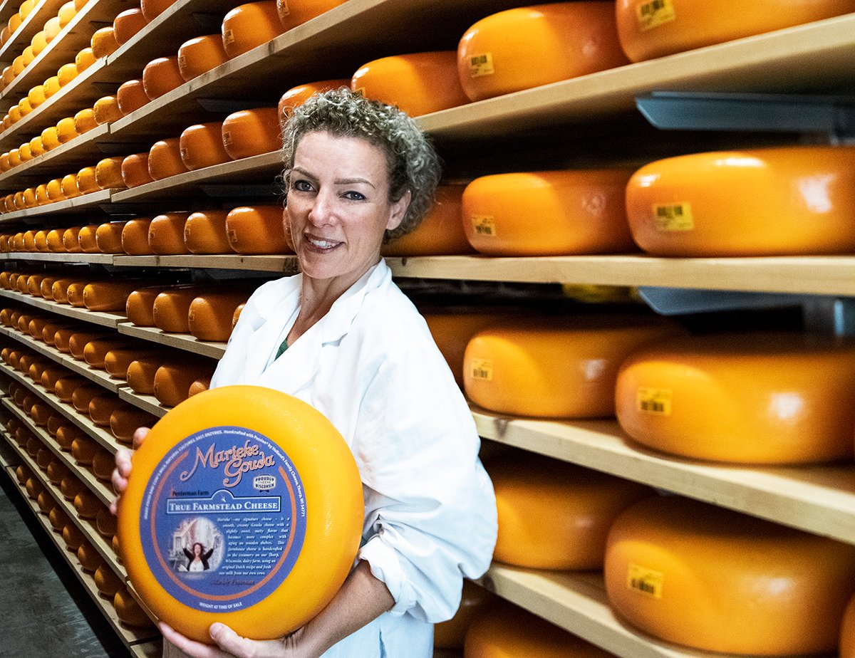 MariekeGouda's tweet image. Head over to our Facebook page to check out a GRATE article about our Queen of Cheese! 😍🧀👏 Too cheesy??😂
#cheeseislife