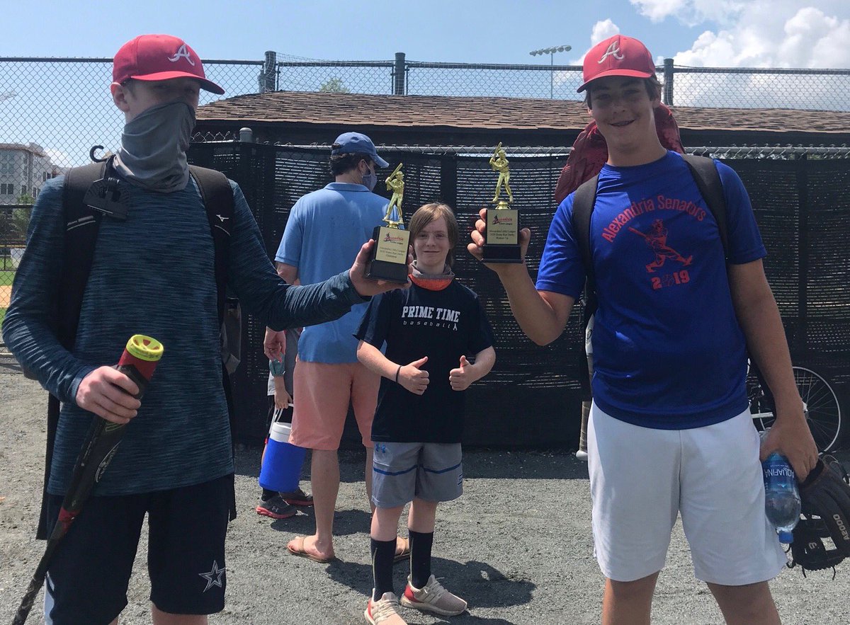 AlexLLBaseball's tweet image. Congrats to HR Derby Champion Kevin Carpenter-Holmes &amp;amp; Runner-Up Trey Kelley in the Majors/IM division &amp;amp; Champion Jack Harte &amp;amp; Runner-Up Max Gyllenhoff in Jr/Sr division. Huge thanks to Derek Peterson, Joey Givens, @CoachOlerta and Geoff Kruczek!! Lot of fun on the field today!