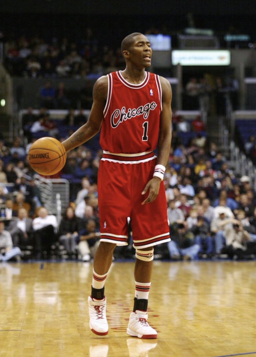 timelesssports_'s tweet photo. Young Jamal Crawford on the Bulls. ๐ฅ https://t.co/NRqkCwAcmC