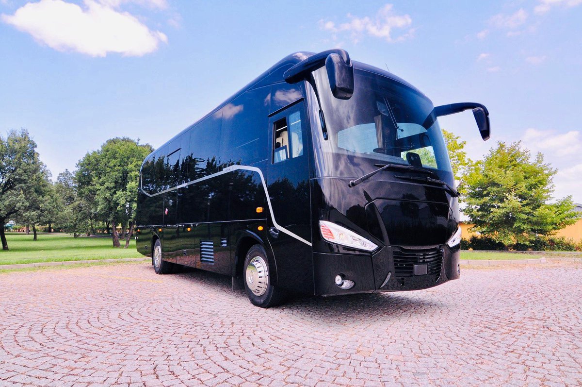 Our beautiful Calista, all ready to be shipped to the UK for one of our amazing customers! 

#ilesbusuk #coachbuilder #calista #calistaman #readyfordelivery