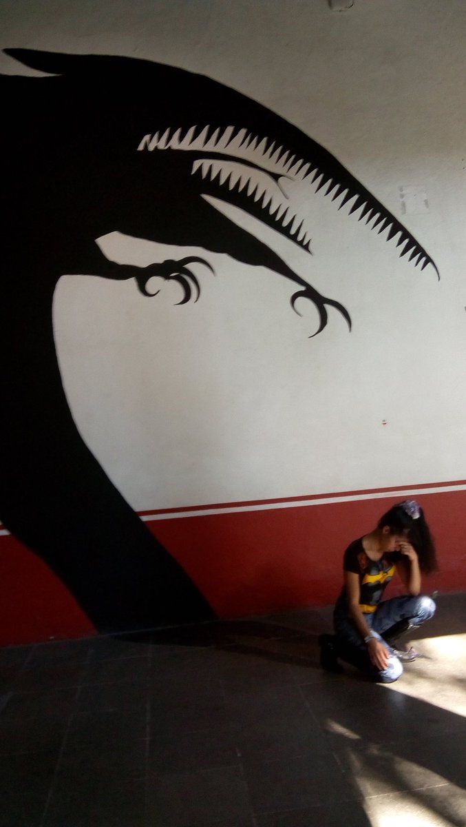 KariBlackKuran's tweet photo. "A veces nos siguen los monstruos.... otras descubres que al final tu eres el monstruo"
IMM-HK
Fotos antiguas de la exposición de #TimBurton en #México
#museofranzmayer #timburtonmx #timburton #hikarikuran https://t.co/06SN5ILuzN