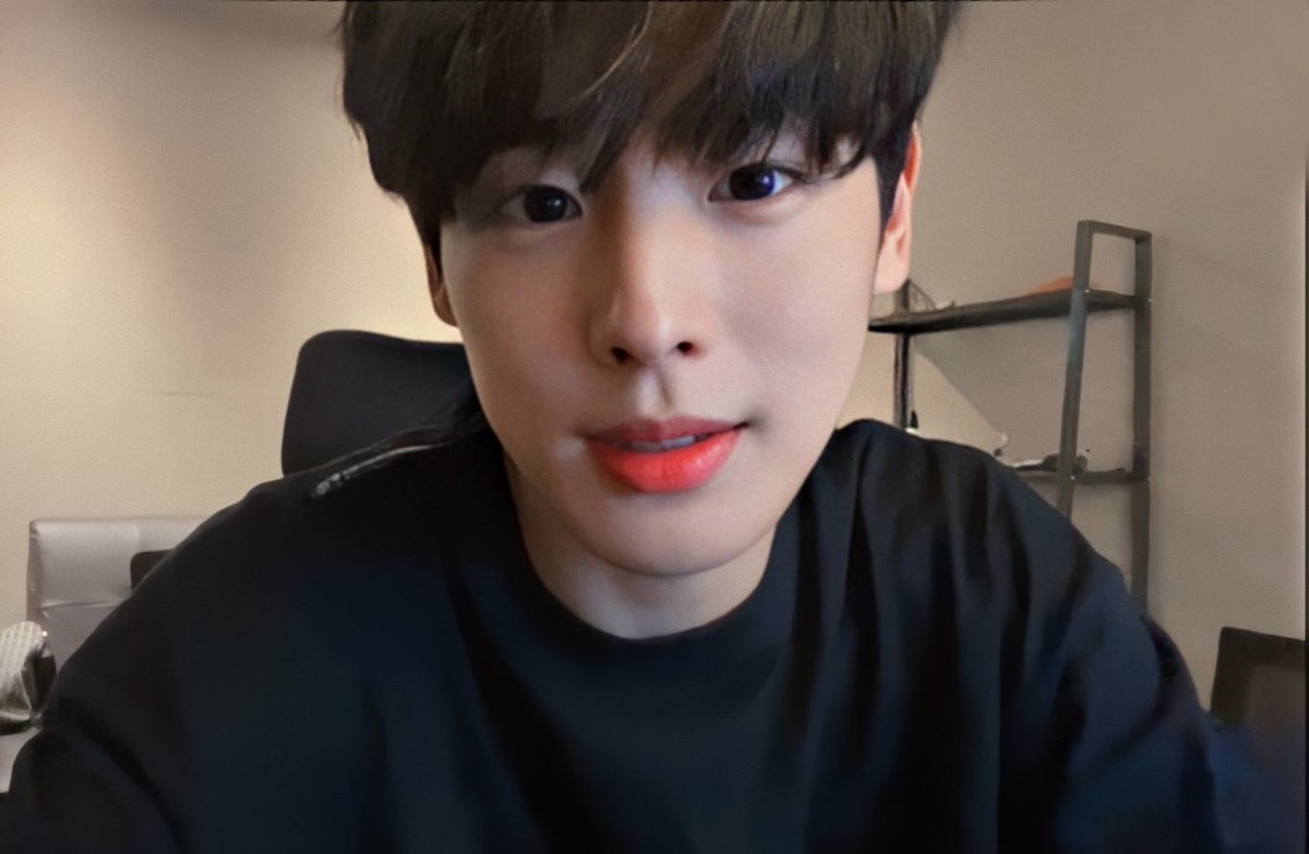 พบคนน่ารัก 1 ea 😍