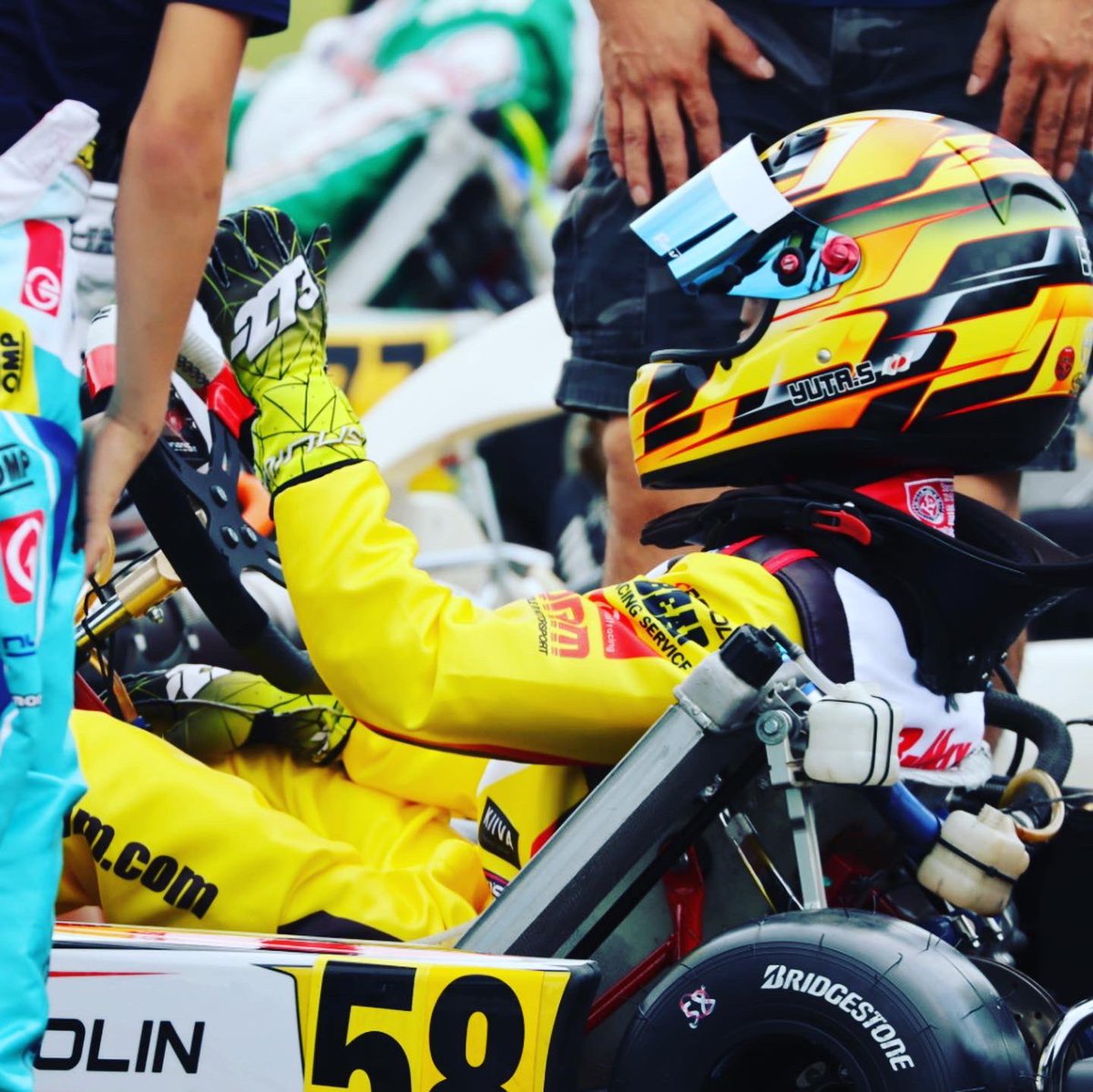 monocolle_shop's tweet photo. Suzuka kart champion ship
#monocolle #minus275 #ompracing #araihelmet #adidasmotorsport #fmvvisor #racingkart #kartracing #motorsport #kartracing #gokart #alpinsters #exgelmotorsport https://t.co/YLxpIxM1aP