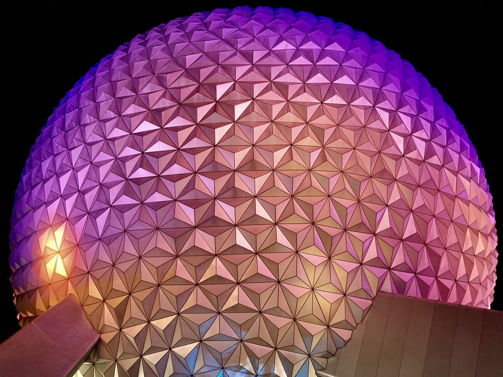 WDWNT's tweet photo. Grand and miraculous ✨ https://t.co/OoQDtd6nnT