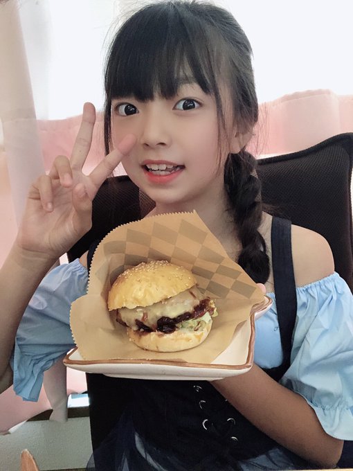 Twitterのコスプレ画像4