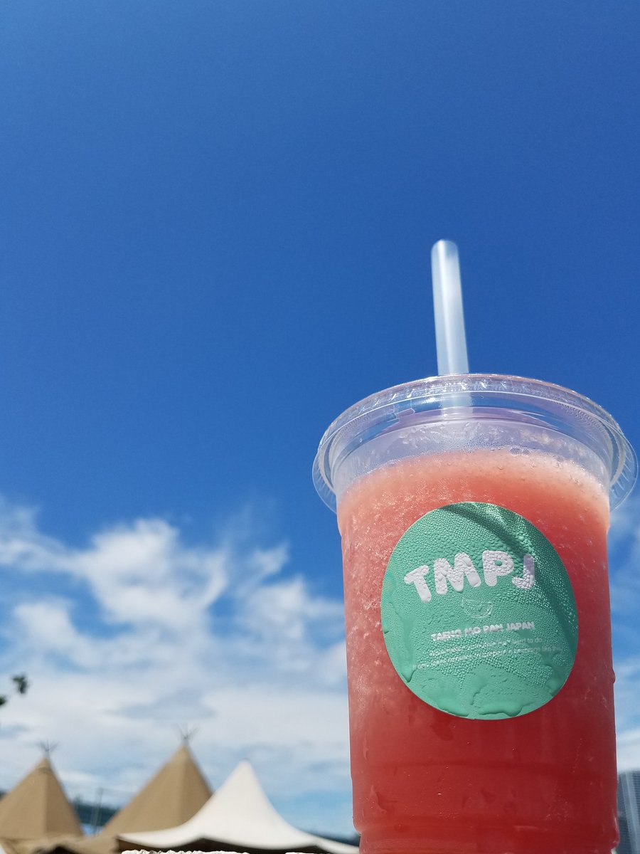 enokitomokazu's tweet photo. 巷で噂の
『テンモーパン』‼️🍉
を初飲み🍹
激ウマ✨
#TMPJ
#taengmopanjapan
#テンモーパン https://t.co/jWOy1CXiJG