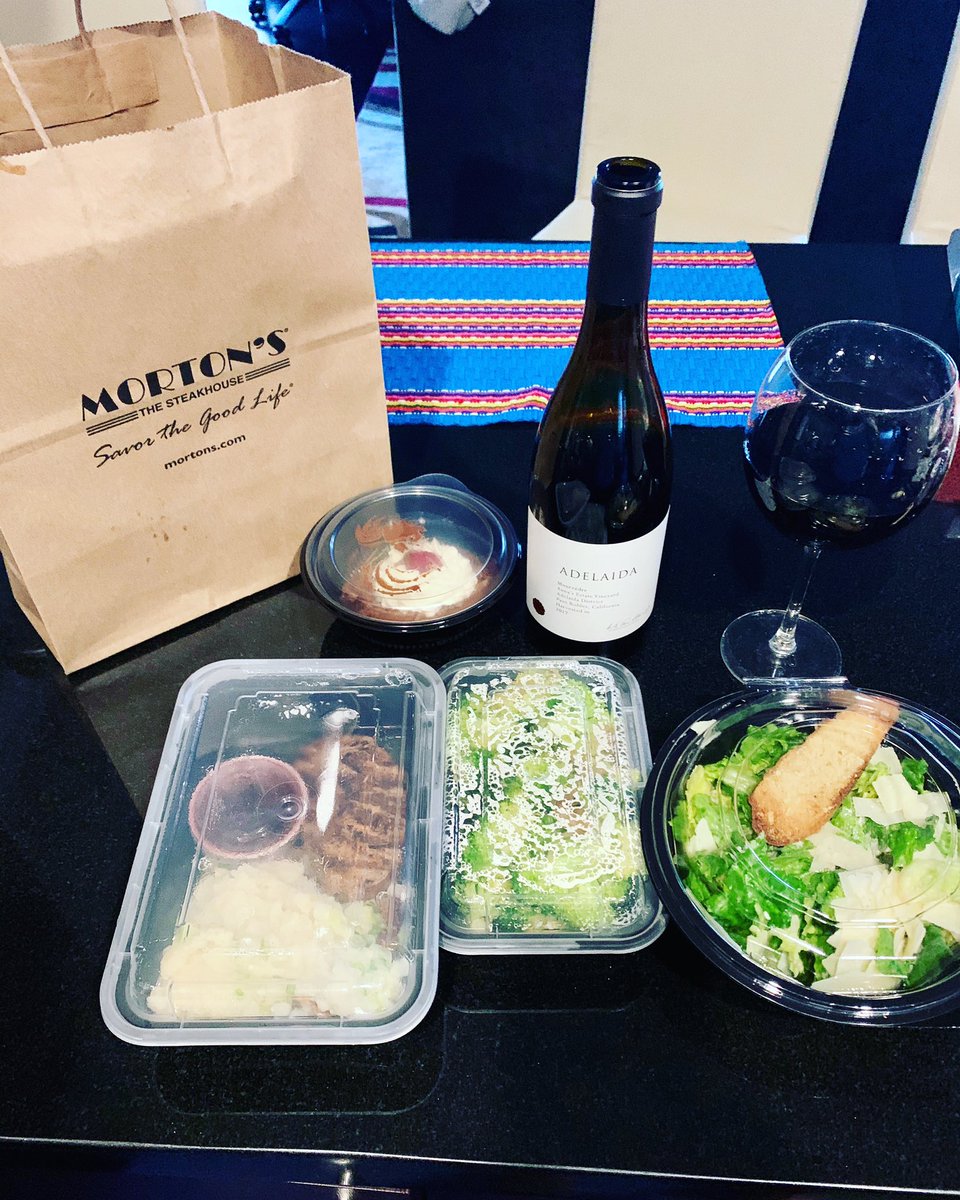 jmm869127's tweet photo. Saturday night quarantine @Mortons @downtown_la @CCA_DTLA @bpdtla #dtla #livinglifeinquarantine #supportinglocal #steak #wine #summernights #getsometakeout https://t.co/CADZkAoKnO