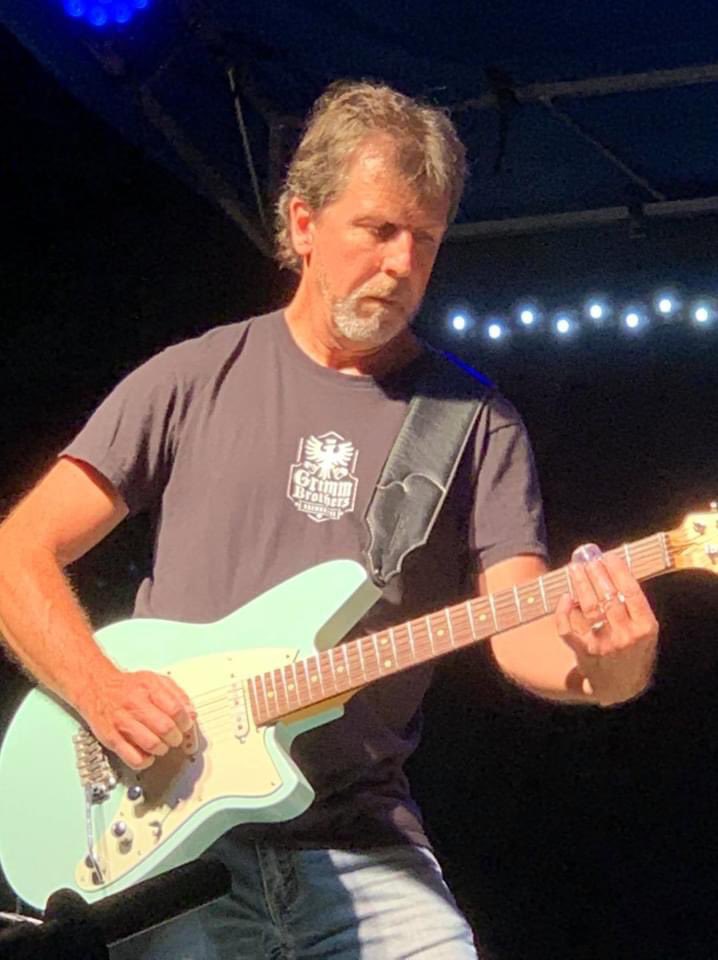 GTRteach's tweet photo. Had a blast playing outside on a beautiful summer night at The Outlaw Saloon in Cheyenne, Wyoming with @SeanCurtisMusic #reverendguitars #curtmanganstrings #hughesandkettner #tcelectronic #drybell #unit67 #countrymusic #grimmbrothersbrewery #franklinstraps #jimdunlop #bluesbottle https://t.co/BCKTMCWsnE