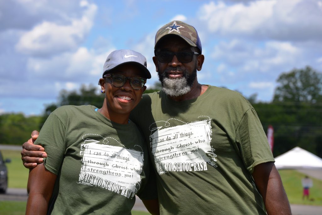 Hwy231South's tweet photo. God showed his Glory and we praise him for it all.
To those serving, Thank you for letting God use you ๐
To our community, God loves you abundantly ๐
Join us as we continue to lift up prayers for our schools and our students this year ๐
#B2SB2020 #YearOfFocus https://t.co/iKx1krIkRr