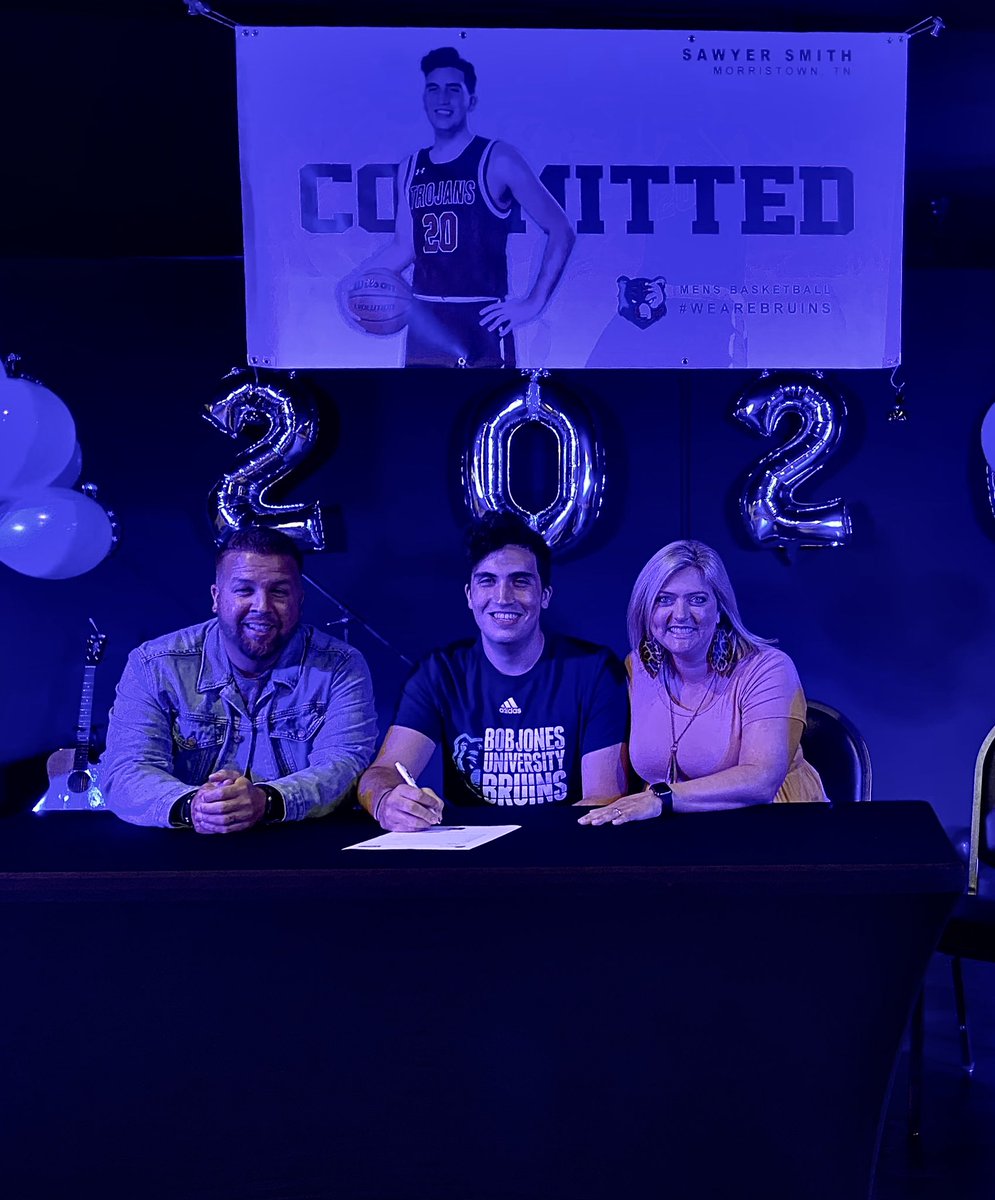 MrDaganSmith's tweet photo. Finally got to celebrate this guy’s graduation AND signing with @BJUBruinsMBB. Thanks to all that came out and those that were there to support &amp; help during the process!  @TweetsbyCoachP @MaxSportRecruit @EASTENSPREG @5StarPreps @PrepHoopsTN and so many others. #WeAreBruins https://t.co/s7aHk4aYGi
