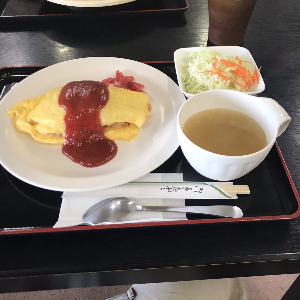 蚊蜻蛉 お昼ー オムライスは玉子巻いてるのが好きー