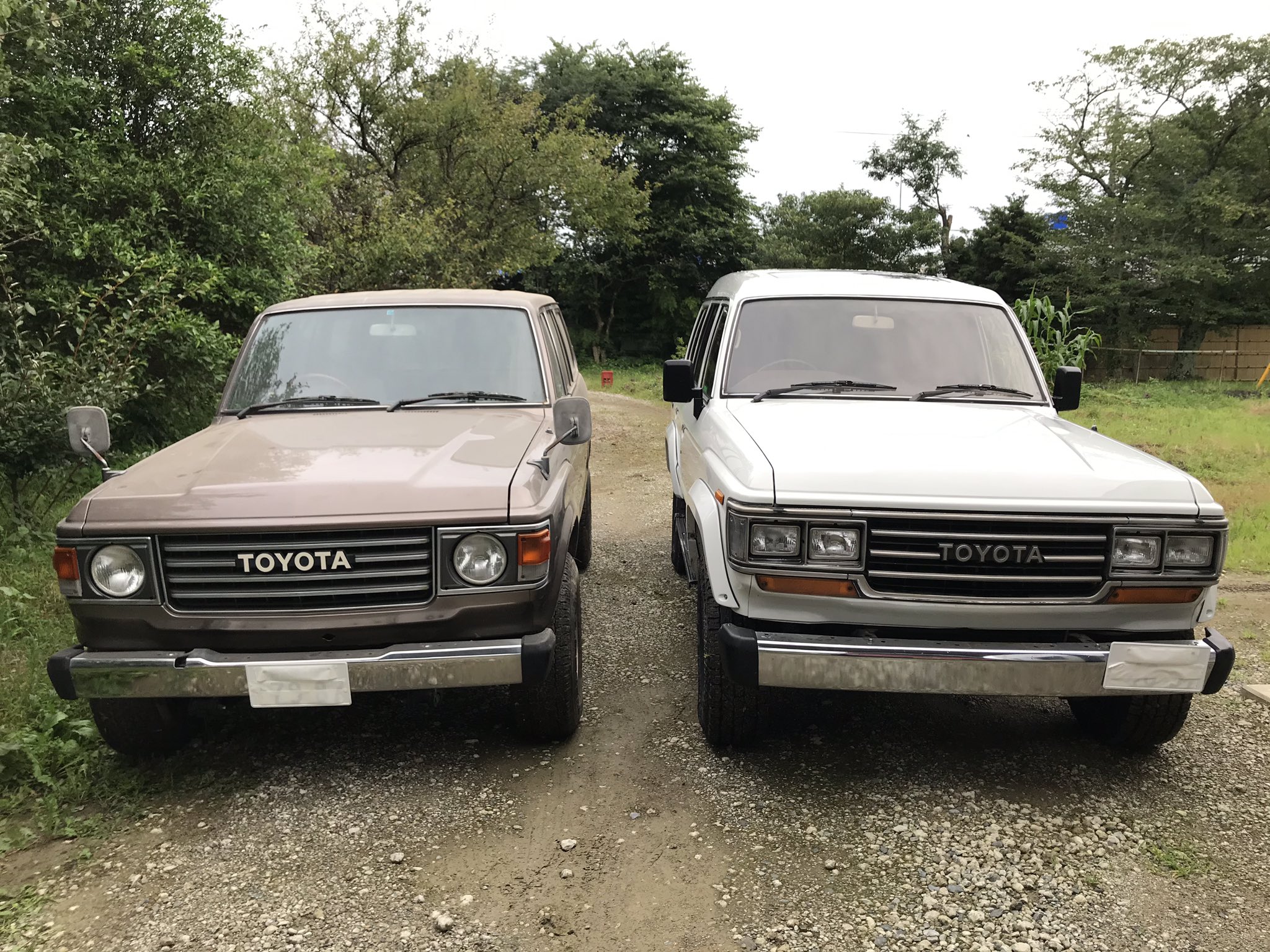 ランクル60用丸目グリル＆ライトリム左右 トヨタ ランドクルーザー60系