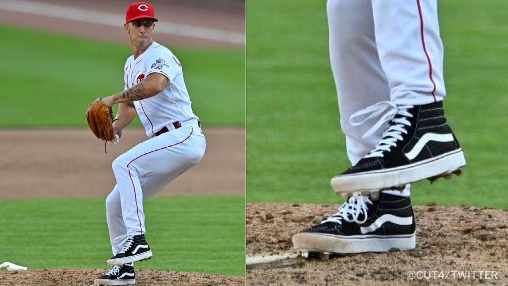 vans baseball cleats