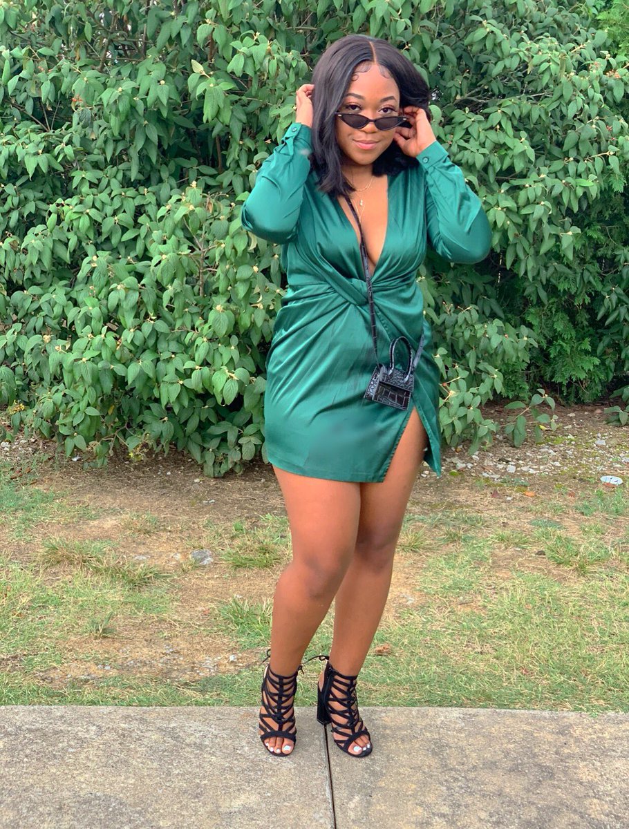 AmberTay22's tweet photo. Gorgeous in Green ✨ https://t.co/G1hkpxwXr3