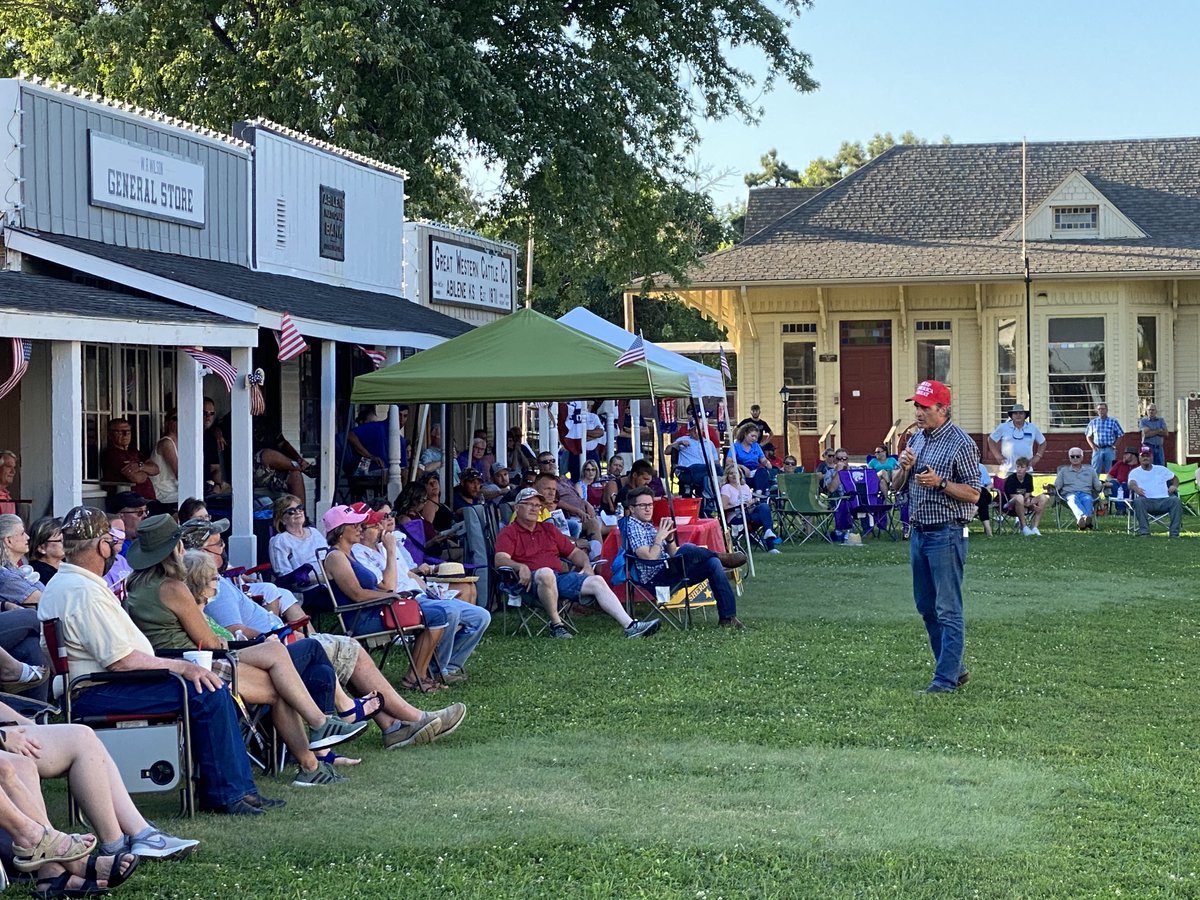 HamiltonforKS's tweet photo. Great crowd at the Dickinson County GOP Picnic in Abilene this evening! #kssen #ksleg https://t.co/cJLRcviR0h