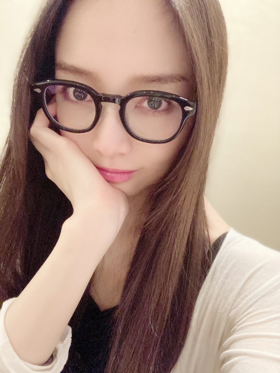 おでこ広すぎ おでこ広すぎ