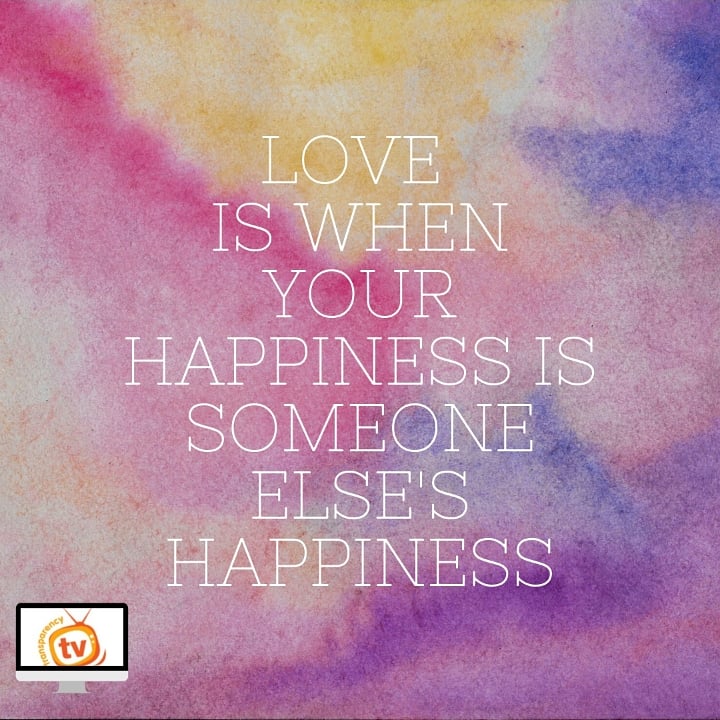 TvTransparency's tweet photo. The happiest people don't have the best of everything, they make the best of everything. 
🌈Contact us 👇
Watch us on Roku
.
.
#lovequotes #gaylove #lesbian #humanrights #lgbtqrights  #loveislove #lgbtqlove  #struggleisreal  #todayquotes #inspirational #motivationlines https://t.co/AL4ytIbTdf