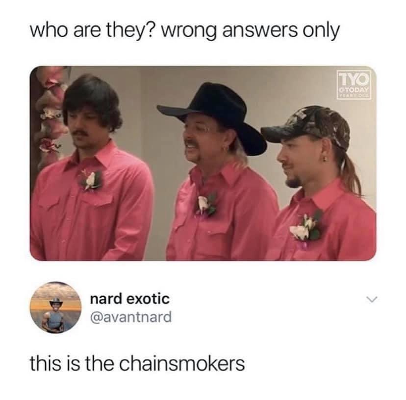 MediaExotic1's tweet photo. Who’s the funniest person here. Go! https://t.co/2r2hyWrCyq